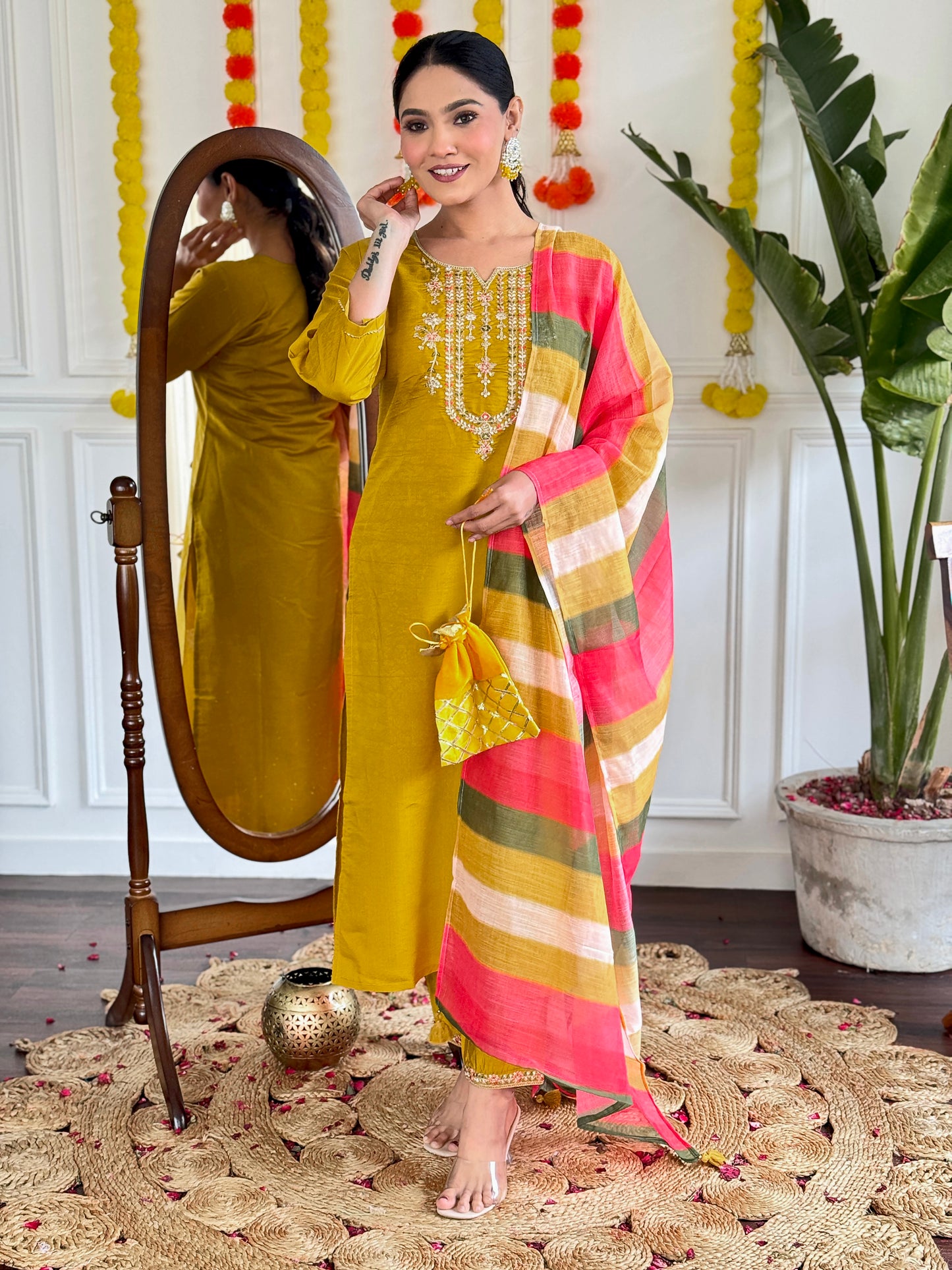 New Embroidered Viscose Chanderi Suit Set with Pure Linen Dupatta – Ethnic Elegance