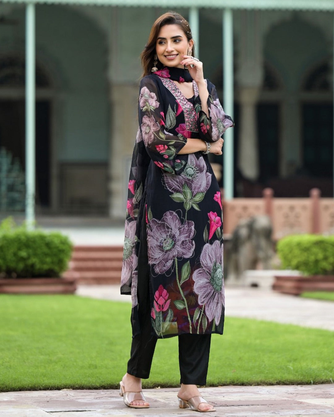Stylish Georgette Embroidered Kurti Set with Viscose Chanderi Dupatta – 3-Piece Ethnic Wear for Women