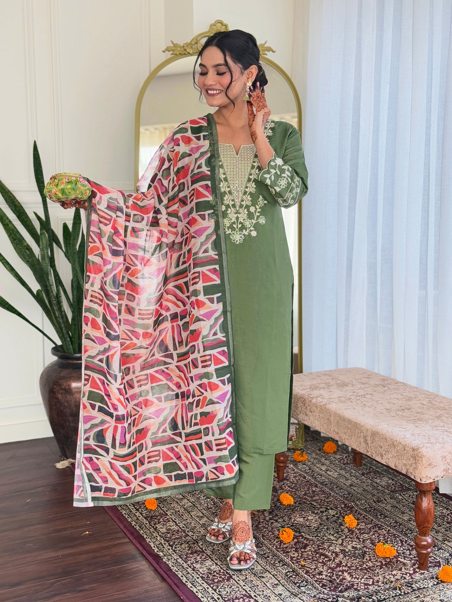Embroidered Viscose Chanderi Suit Set with Linen Dupatta – 3-Piece Elegant Ethnic Wear