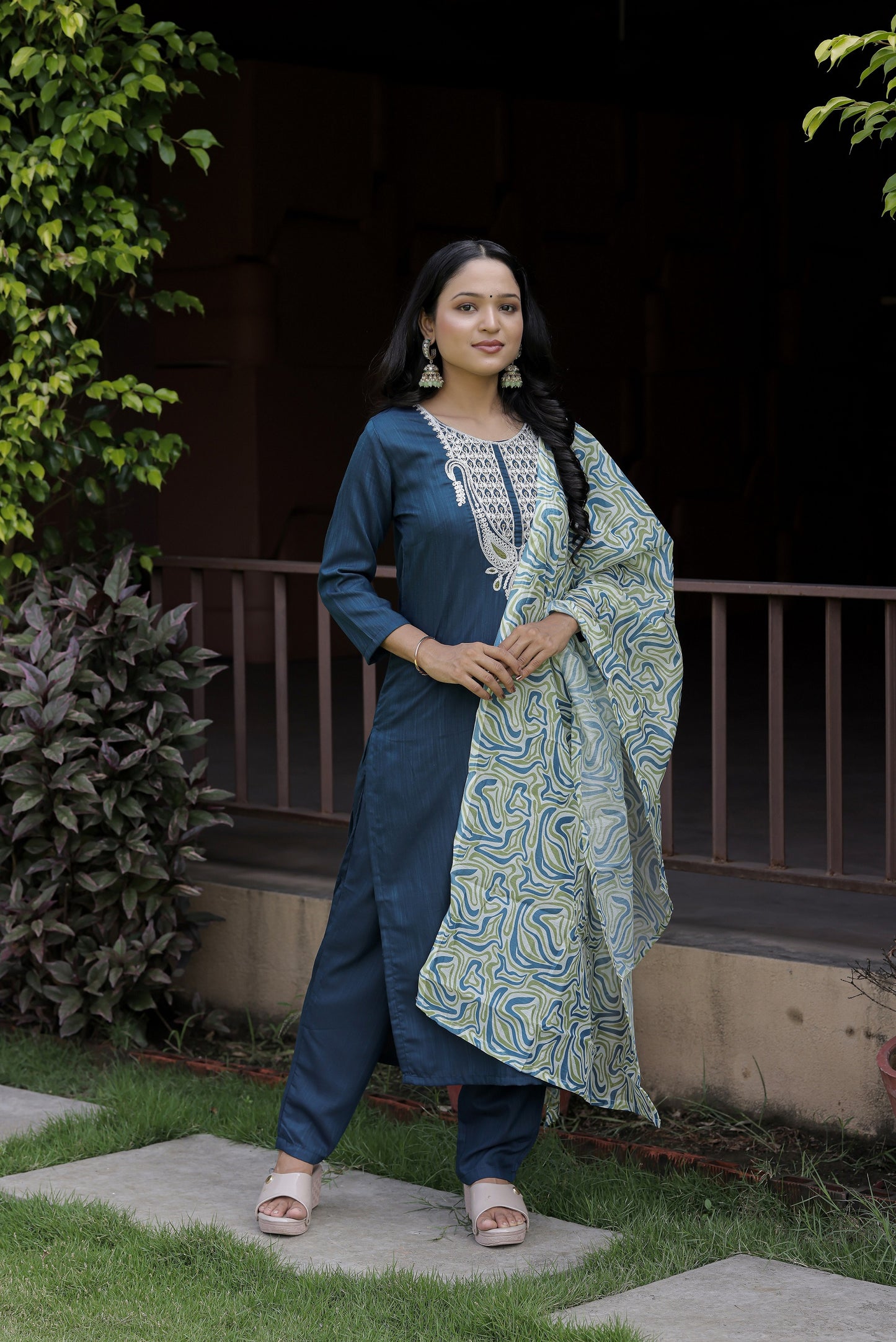 Stylish Slub Cotton Kurti Set with Embroidered Poly Chanderi Dupatta & Pant – 3/4 Sleeve, Designer Round Neck
