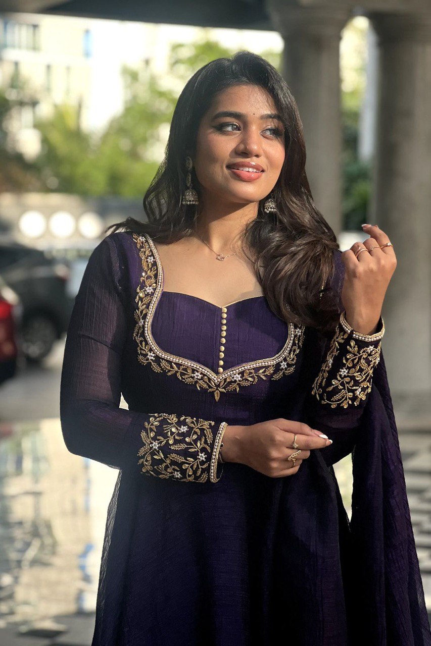 New Launch | Gorgeous Vichhitra Silk Gown with Hand Work & Dupatta – Festive Favorite