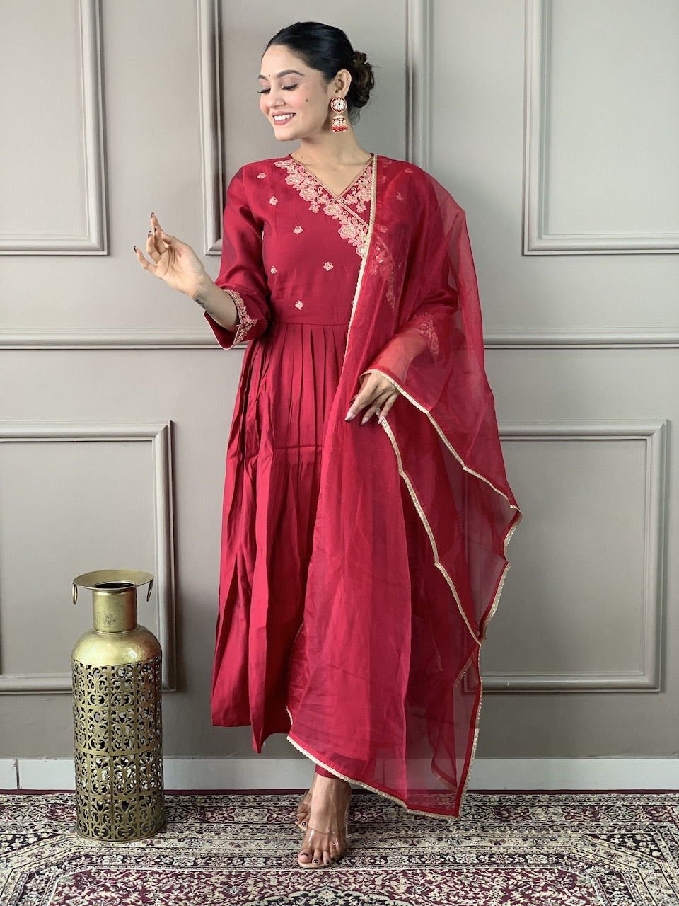 Women’s Viscose Chanderi Maxi Kurti Set with Embroidered Organza Dupatta & Pant – Designer V Neck, 3/4 Sleeves