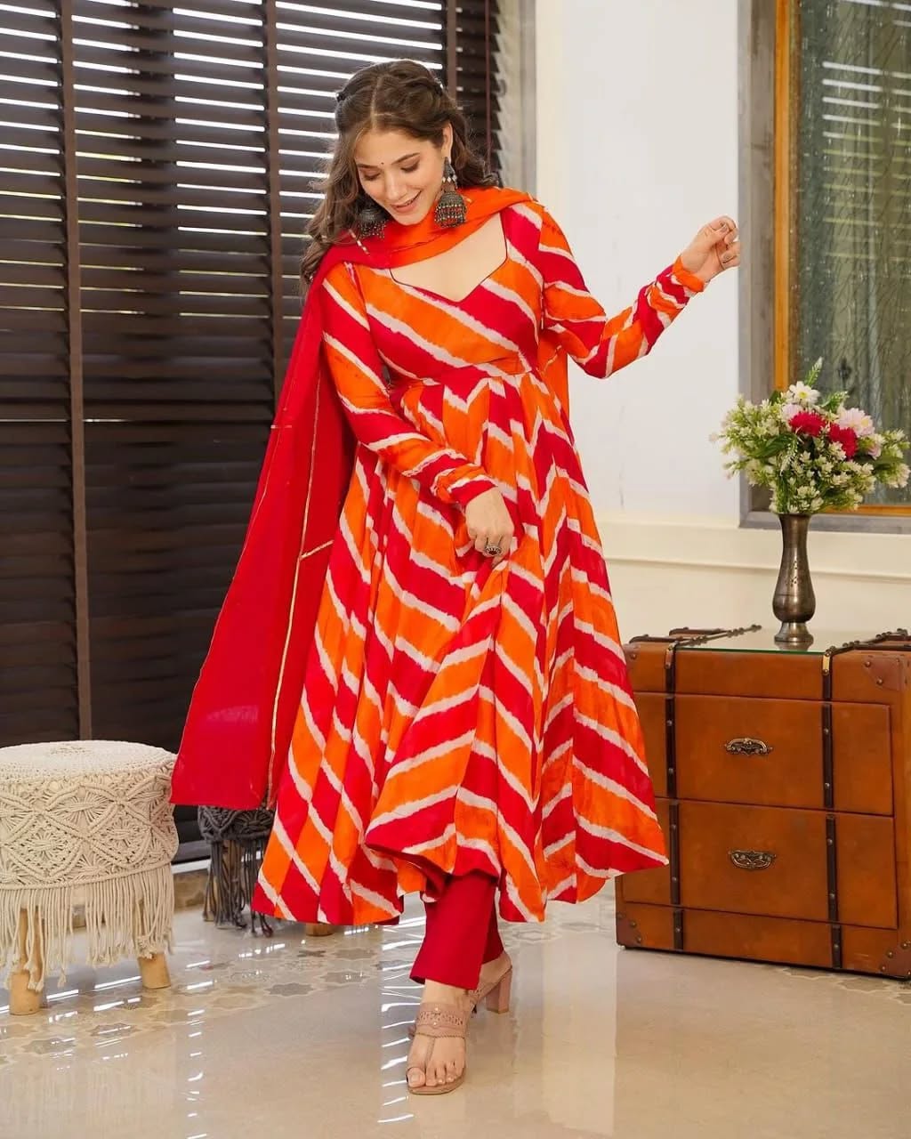 Elegant Embroidered Muslin & Chanderi Suit Set with Chinon Dupatta – Festive Ready Look