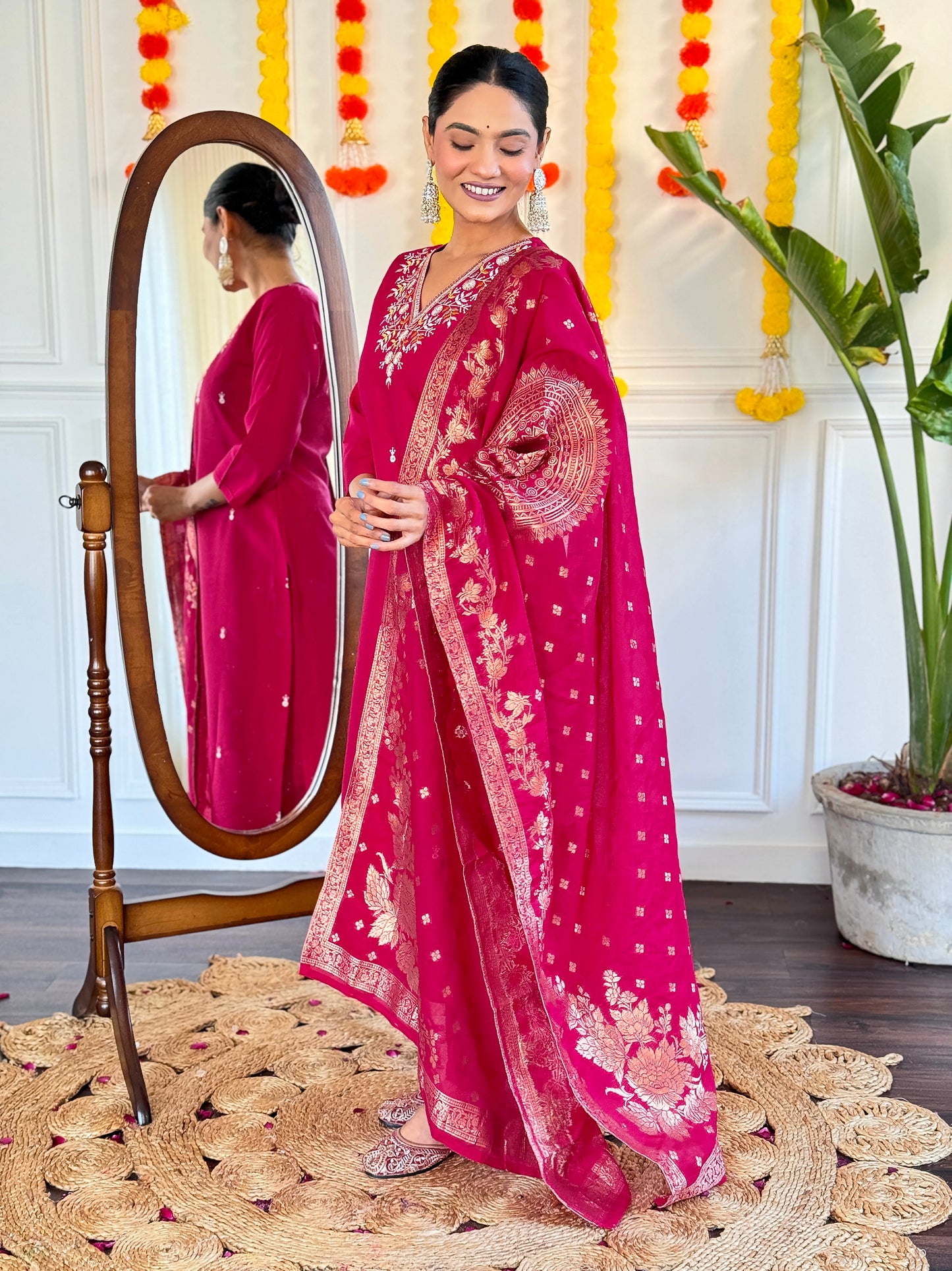 Embroidered Viscose Chanderi Suit Set with Nylon Jacquard Dupatta – 3-Piece Elegant Ethnic Wear