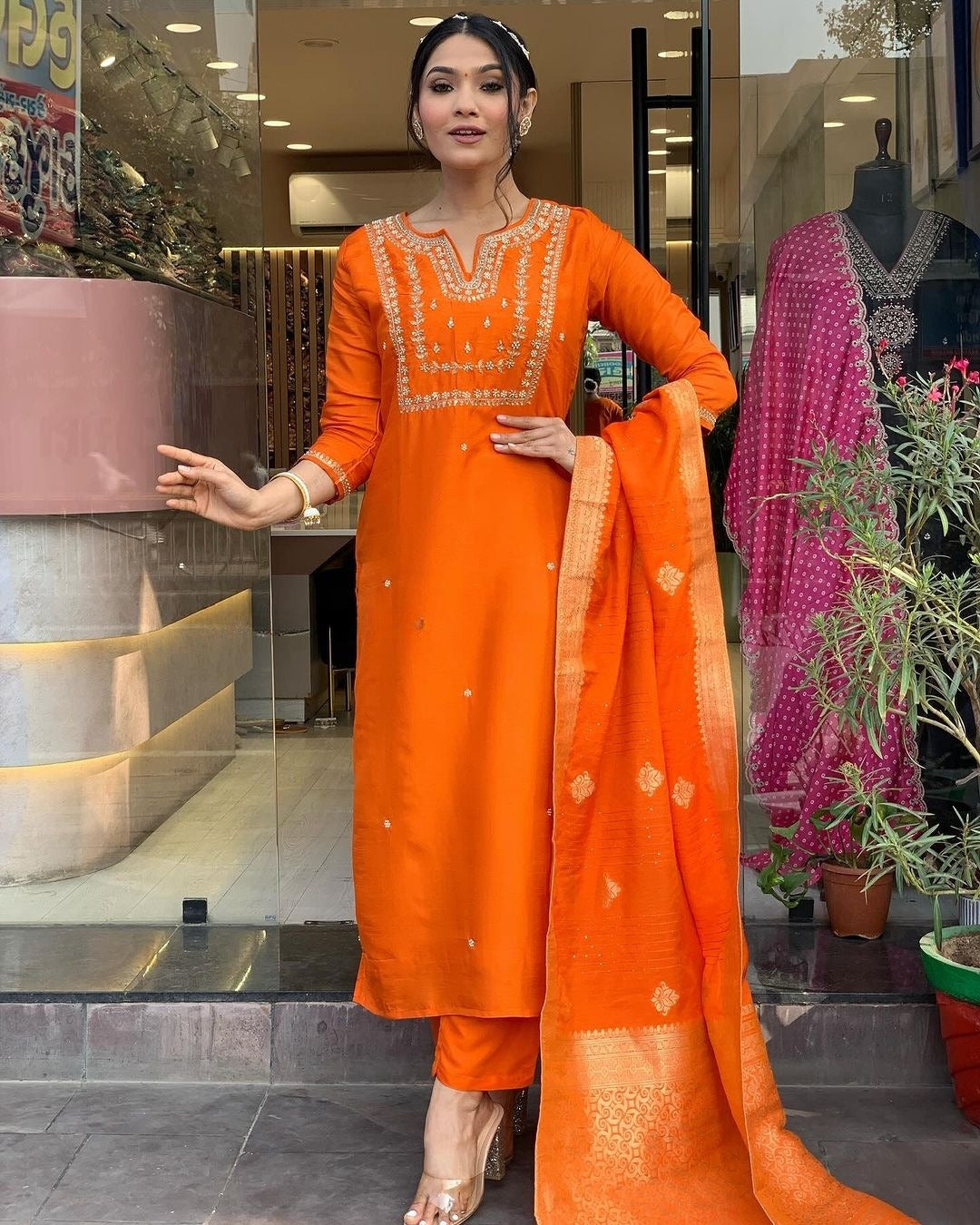 Women's Ready-to-Wear Viscose Chanderi Kurti Set with 3/4 Sleeves and Jacquard Dupatta – Traditional Elegance Wear