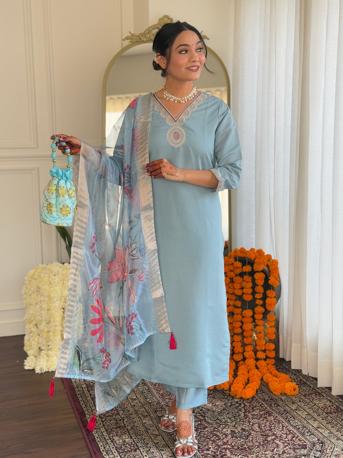 Latest Roman Silk Suit Set with Organza Jacquard Butti Dupatta – Elegant 3-Piece Ethnic Ensemble