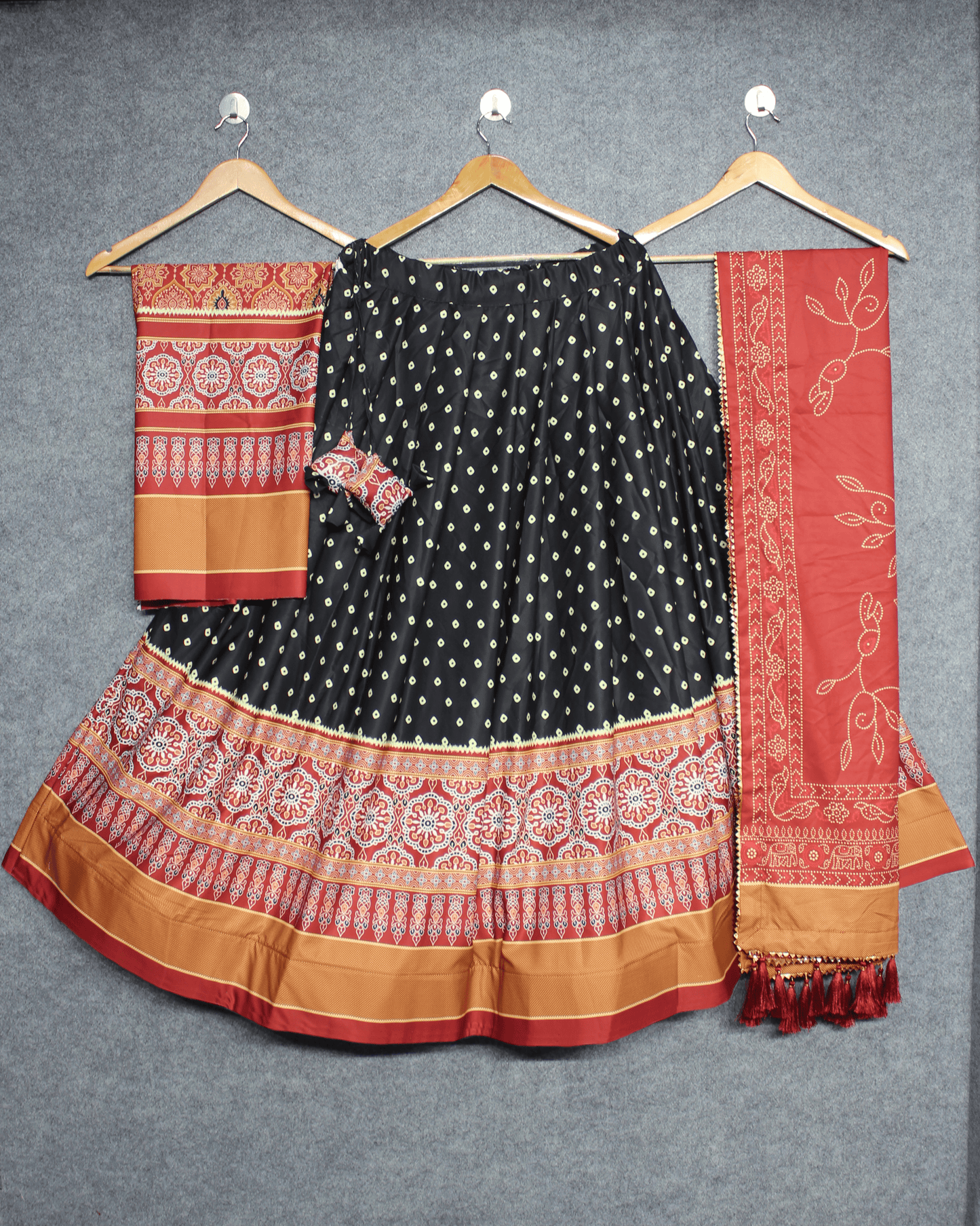 Heavy Silk Digital Print Lehenga Set with Gotta Patti Dupatta – Luxe Look with Traditional Touches For Navarti