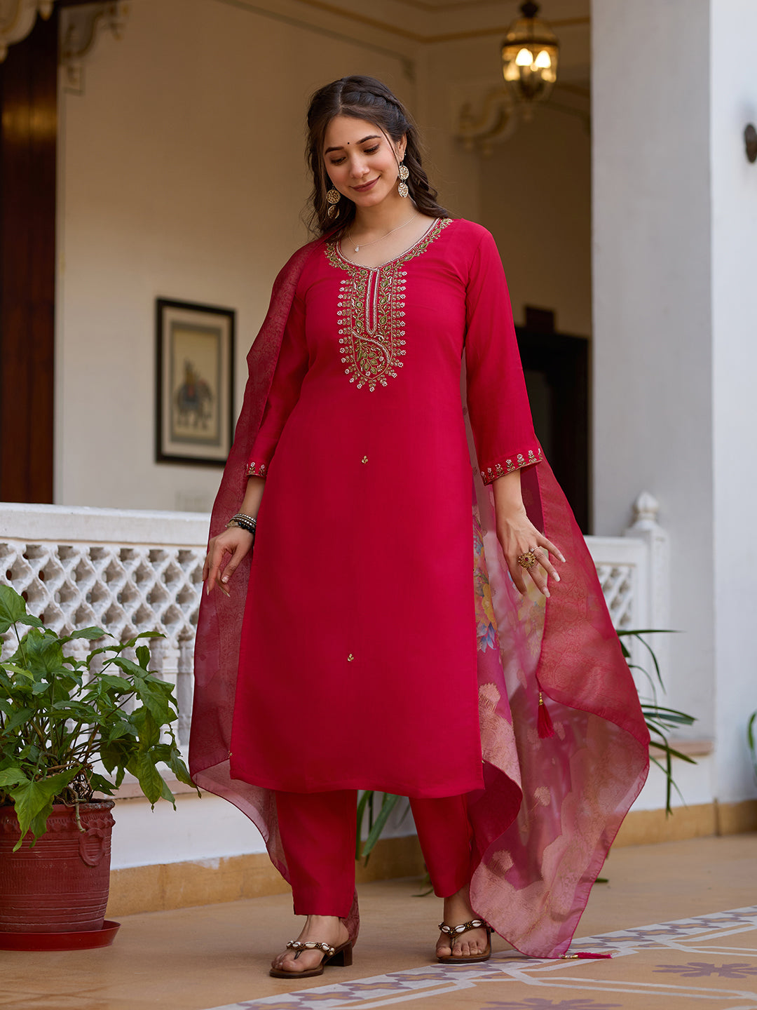 Stylish Embroidered Chanderi Ensemble with Flowy Organza Dupatta