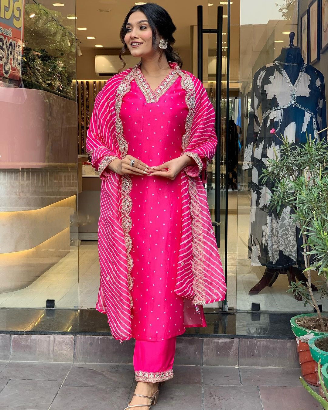 Elegant Chanderi Kurti Set with Embroidered Muslin Dupatta and Matching Pant – Full Sleeve Ethnic Wear for Women