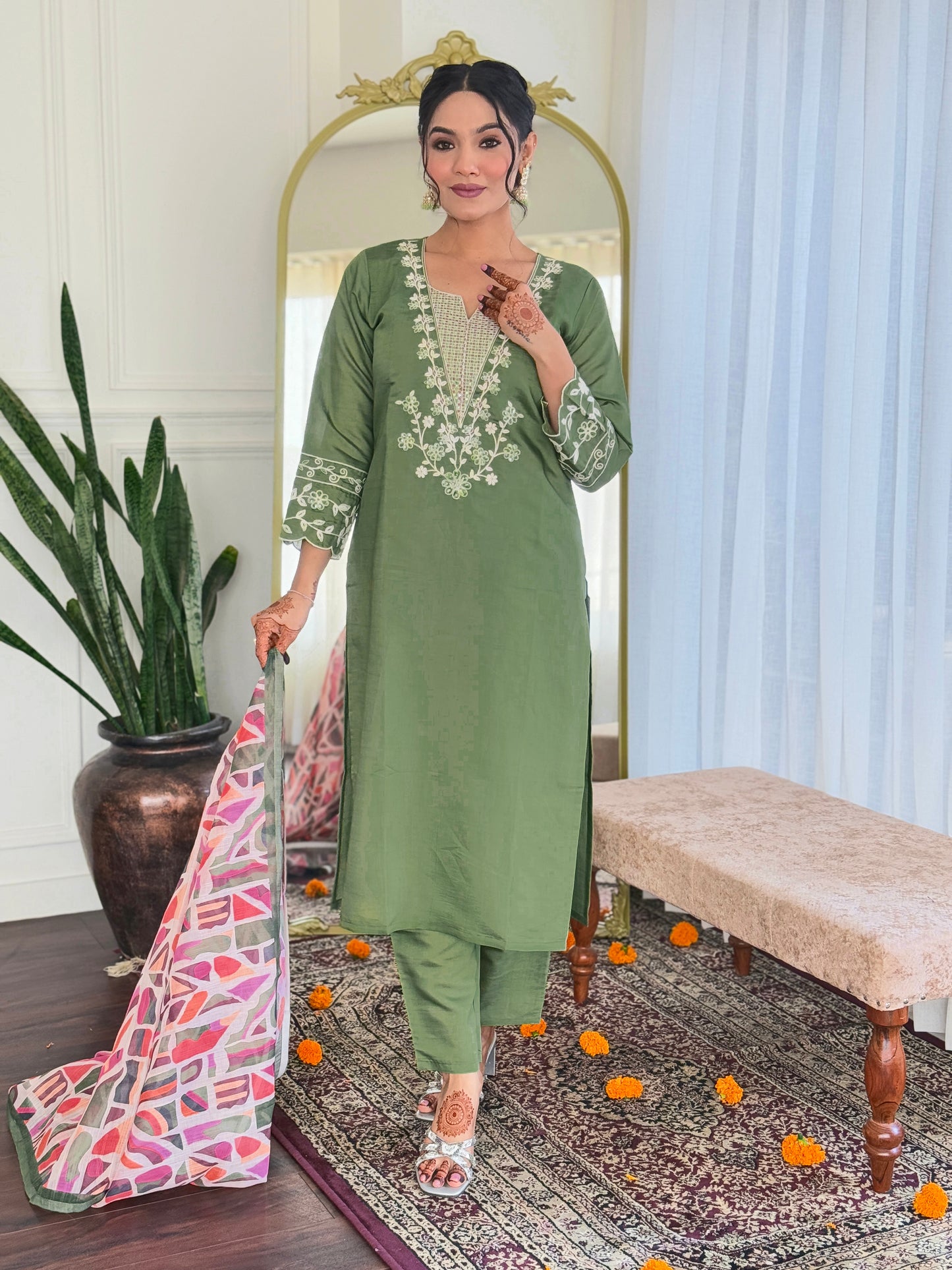 Embroidered Viscose Chanderi Suit Set with Linen Dupatta – 3-Piece Elegant Ethnic Wear