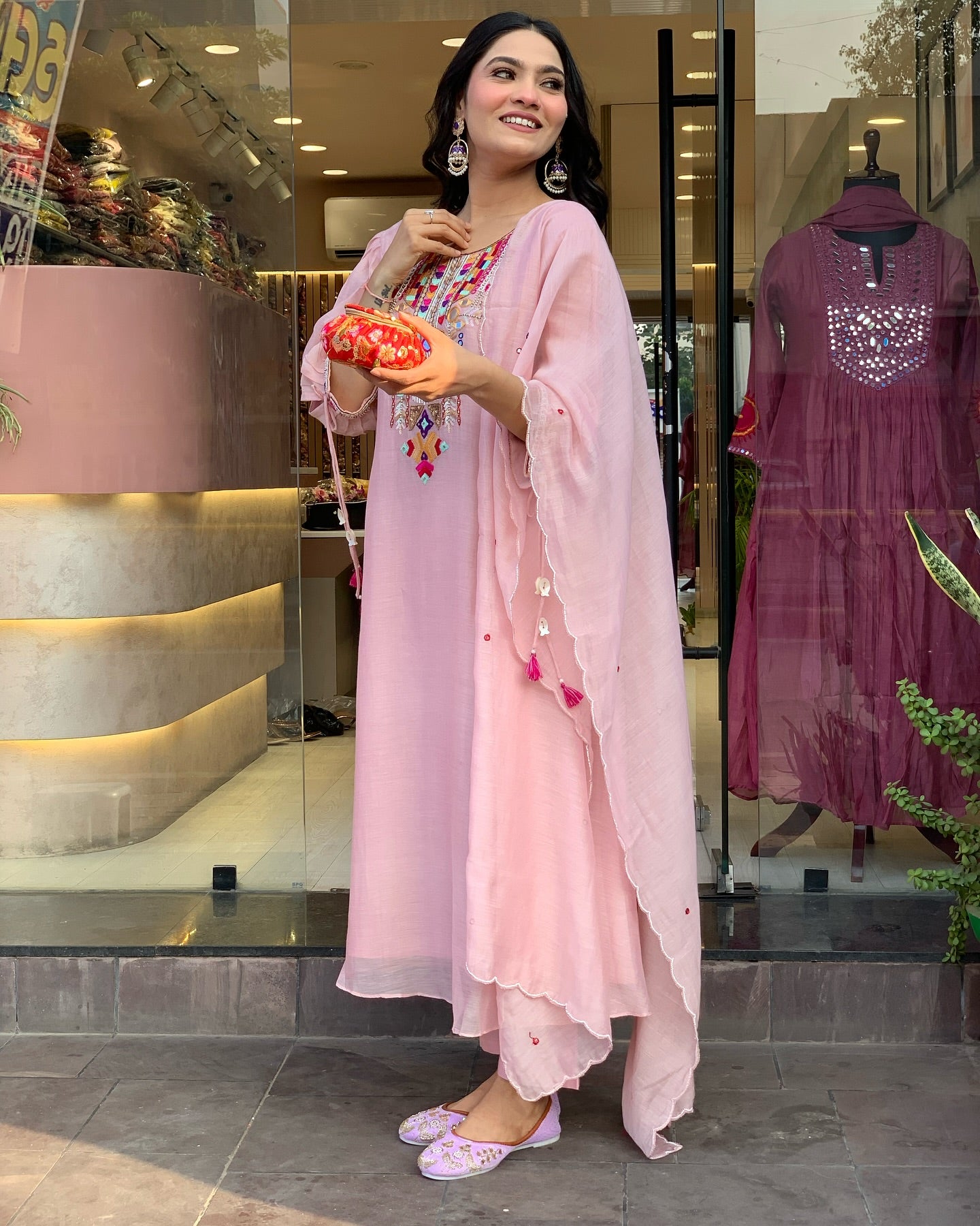 Embroidered Chanderi Silk Suit Set with Organza Dupatta – 3-Piece Premium Ethnic Ensemble