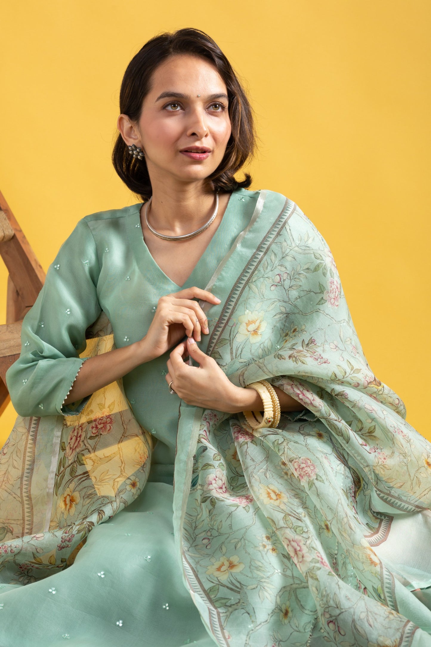 New Embroidered Viscose Chanderi Suit Set with Tabby Organza Dupatta – 3-Piece Premium Ethnic Ensemble
