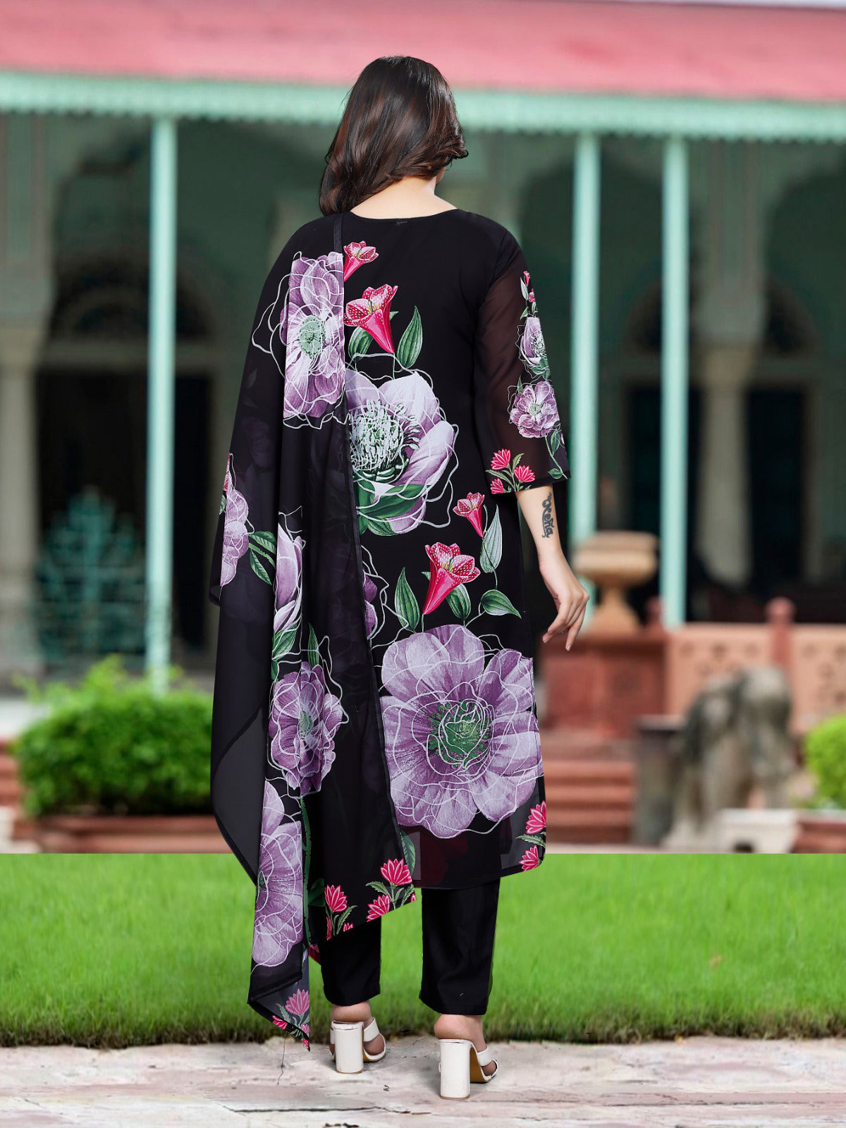 Stylish Georgette Embroidered Kurti Set with Viscose Chanderi Dupatta – 3-Piece Ethnic Wear for Women