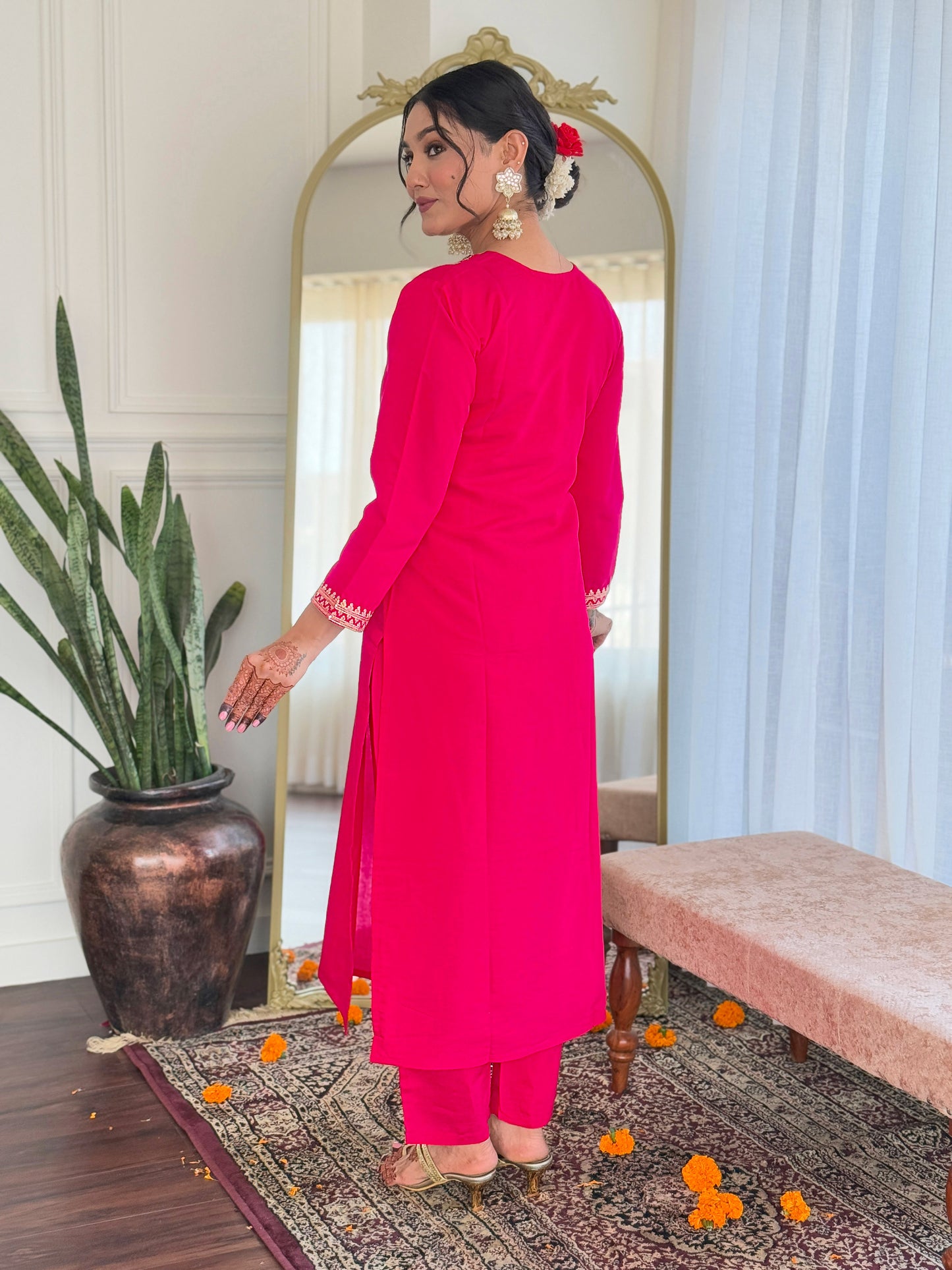 Stylish Embroidered Chanderi Suit with Natural Linen Dupatta