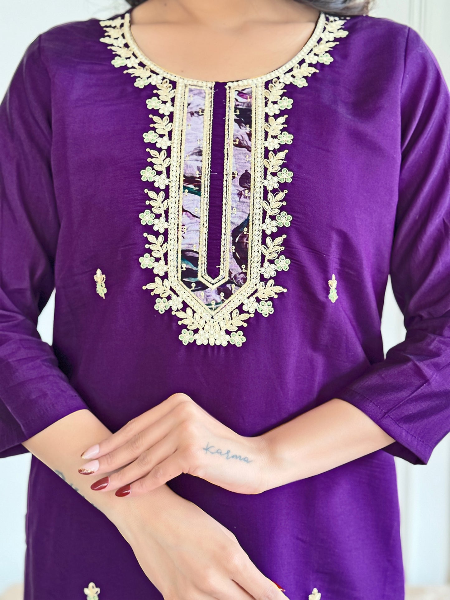Elegant Chanderi Kurti Set with Embroidered Taby Dupatta & Pant – 3/4 Sleeve, Designer Round Neck