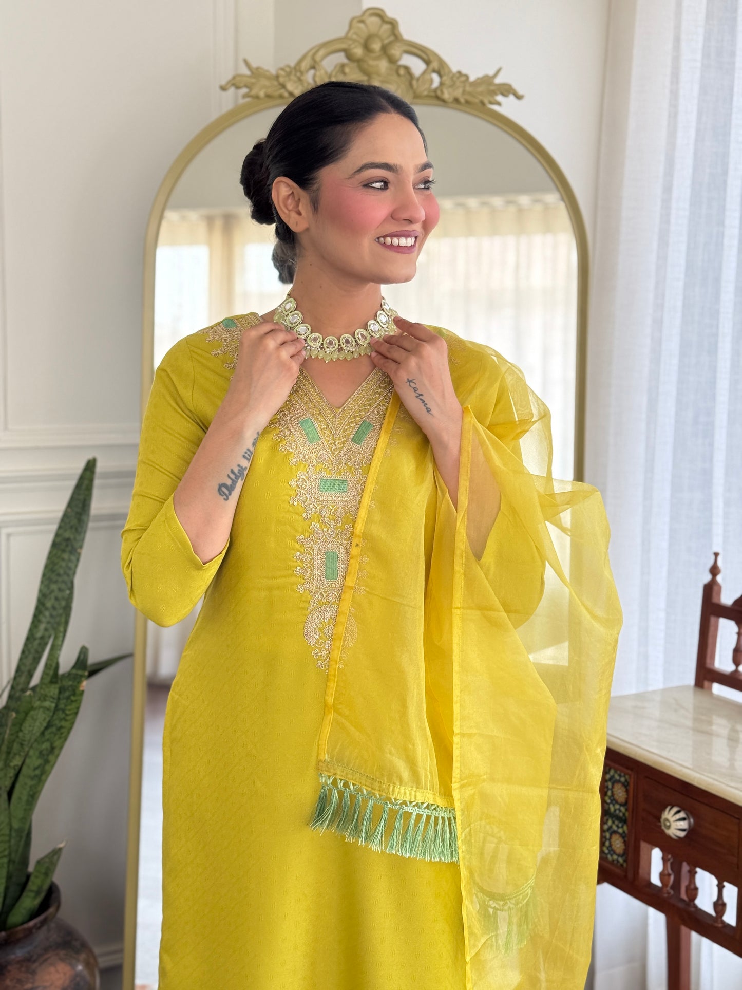 Latest Style Embroidered Viscose Rayon Suit Set with Organza Dupatta