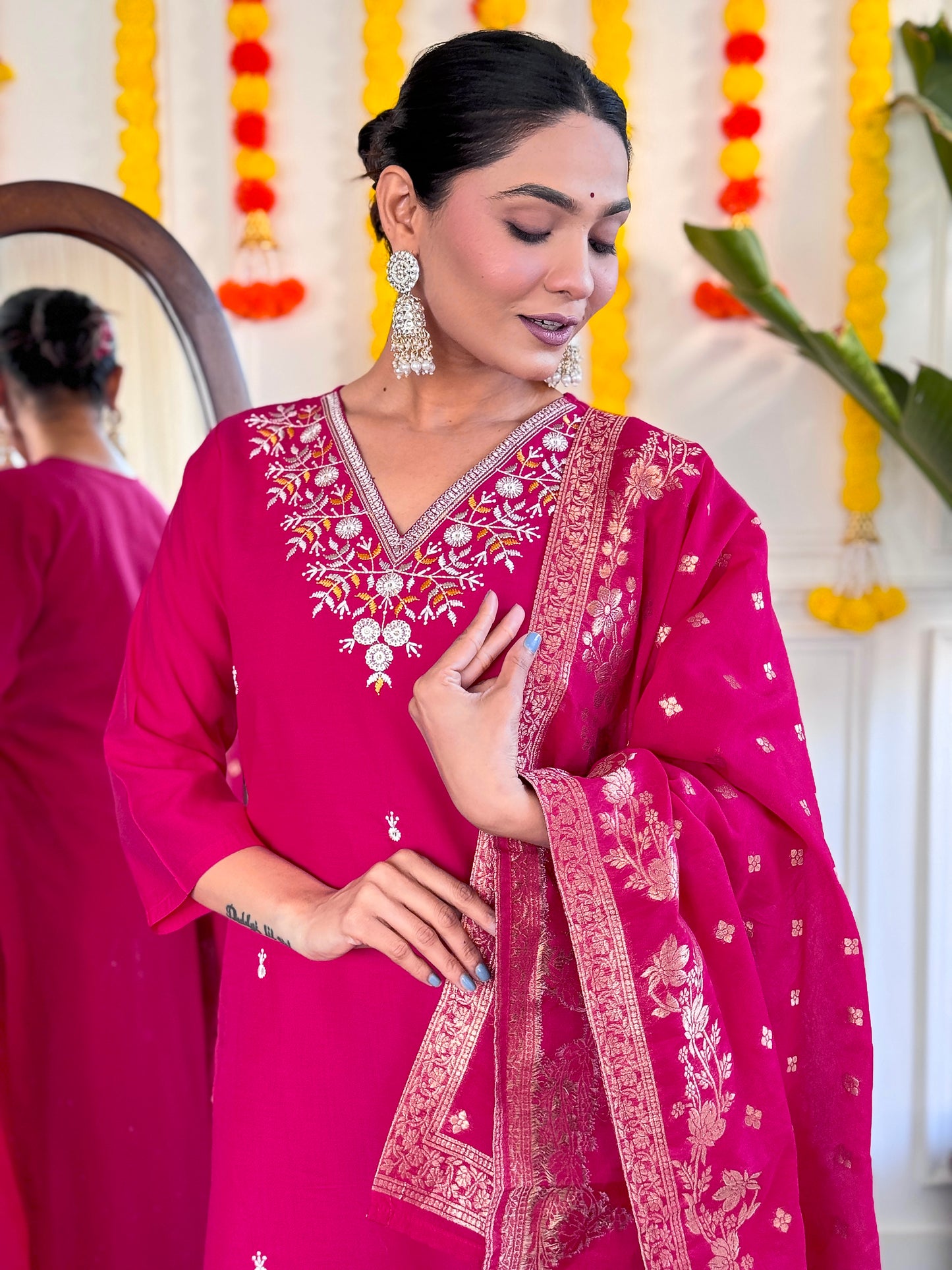 Embroidered Viscose Chanderi Suit Set with Nylon Jacquard Dupatta – 3-Piece Elegant Ethnic Wear