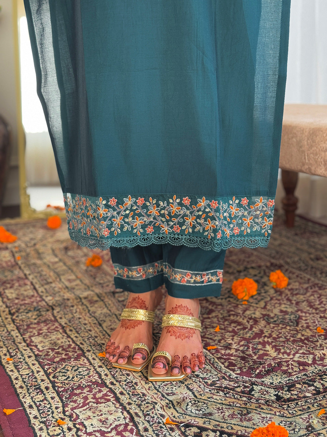 Graceful Chanderi Silk Suit Set with Embroidered Pure Linen Dupatta