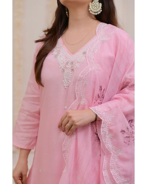 Women's Viscose Chanderi Embroidered Kurti with Pant & Taby Dupatta | Elegant Readymade Ethnic Suit Set | 3-Piece Set for Casual, Festive & Semi-Formal Wear