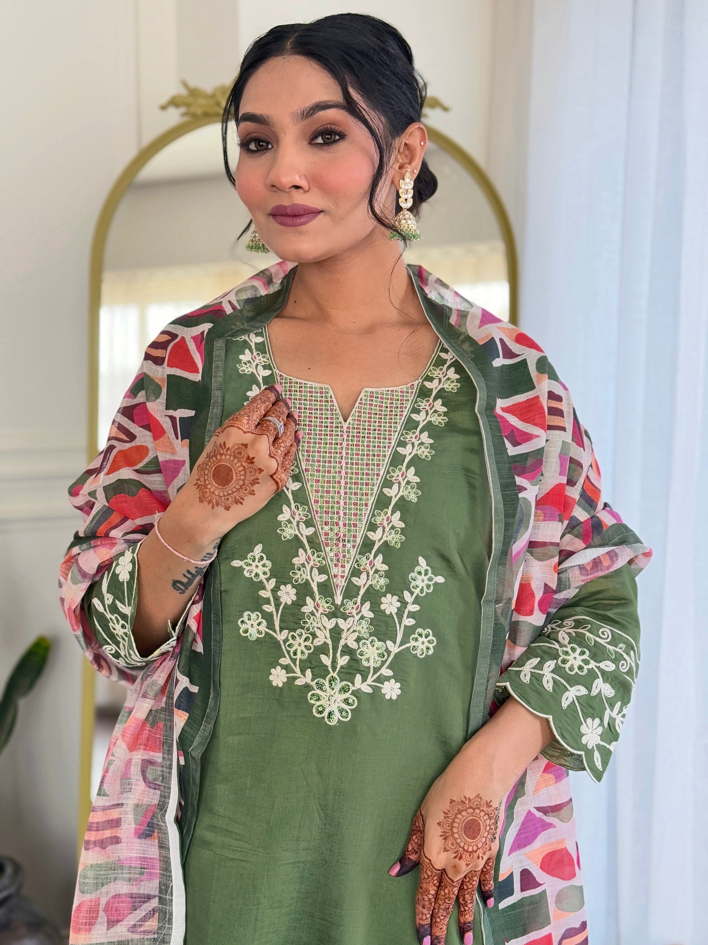 Embroidered Viscose Chanderi Suit Set with Linen Dupatta – 3-Piece Elegant Ethnic Wear
