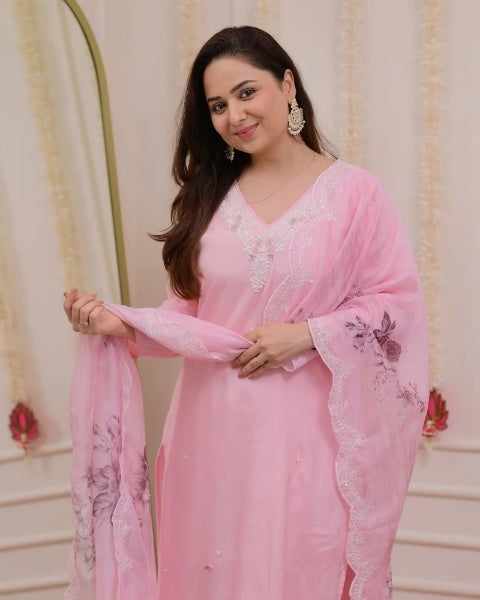 Women's Viscose Chanderi Embroidered Kurti with Pant & Taby Dupatta | Elegant Readymade Ethnic Suit Set | 3-Piece Set for Casual, Festive & Semi-Formal Wear