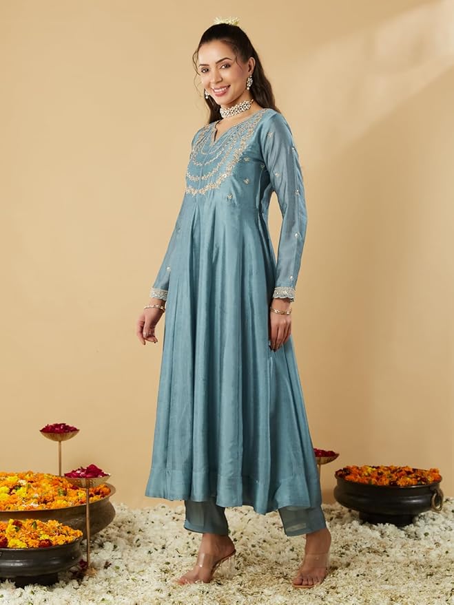 Vichitra Silk Traditional Suit Set with Coordinated Embroidery