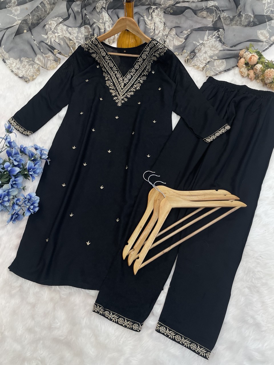 Graceful Heavy Rayon Suit Set with Embroidery & Organza Dupatta – Ready to Wear