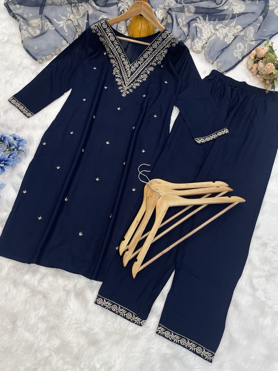 Graceful Heavy Rayon Suit Set with Embroidery & Organza Dupatta – Ready to Wear