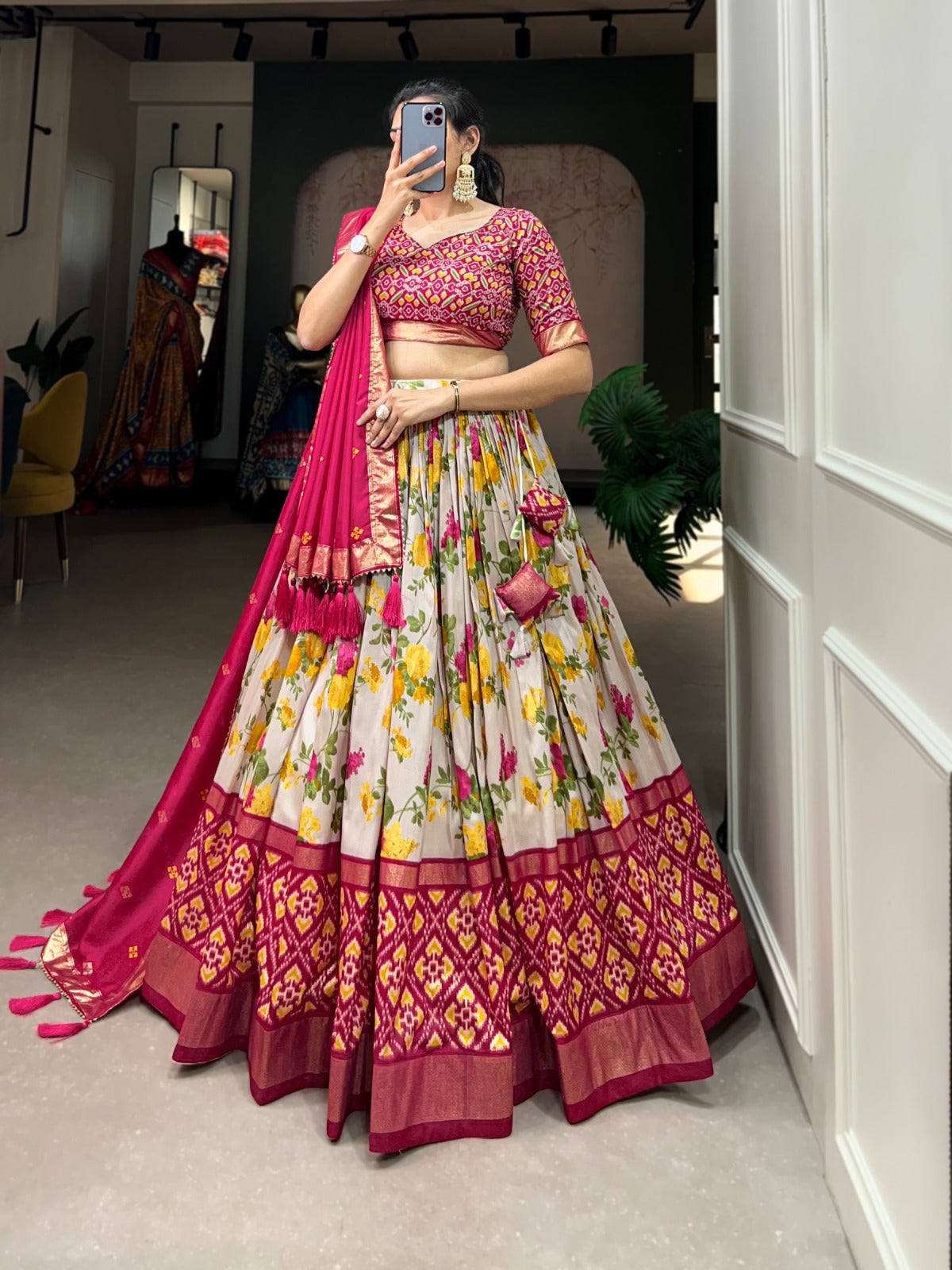 Women's Heavy Silk Floral Digital Print Heavy Silk Lehenga Set – Ready to Wear