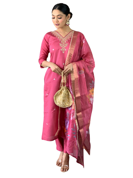 Women’s Viscose Chanderi Kurti Set with Embroidered Jacquard Dupatta & Pant – Designer V Neck, 3/4 Sleeves, Knee Length