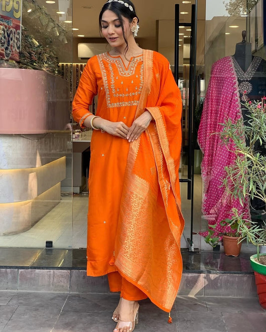 Women's Ready-to-Wear Viscose Chanderi Kurti Set with 3/4 Sleeves and Jacquard Dupatta – Traditional Elegance Wear