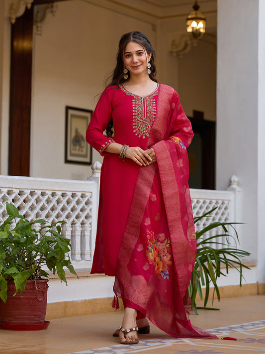 Stylish Embroidered Chanderi Ensemble with Flowy Organza Dupatta