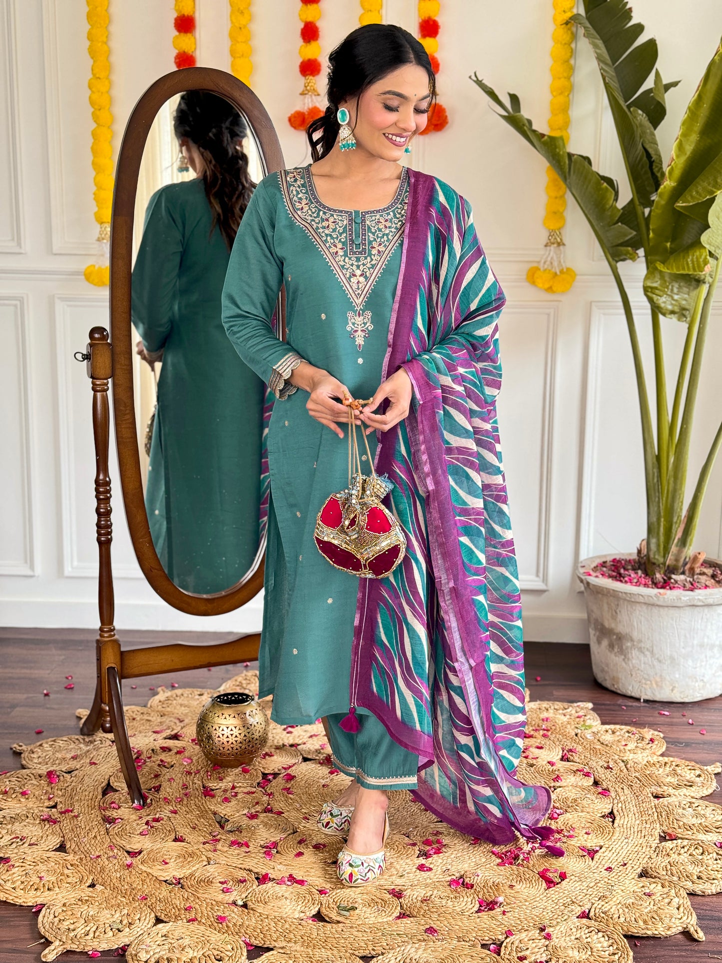 Designer Embroidered Chanderi Suit Set with Natural Linen Dupatta