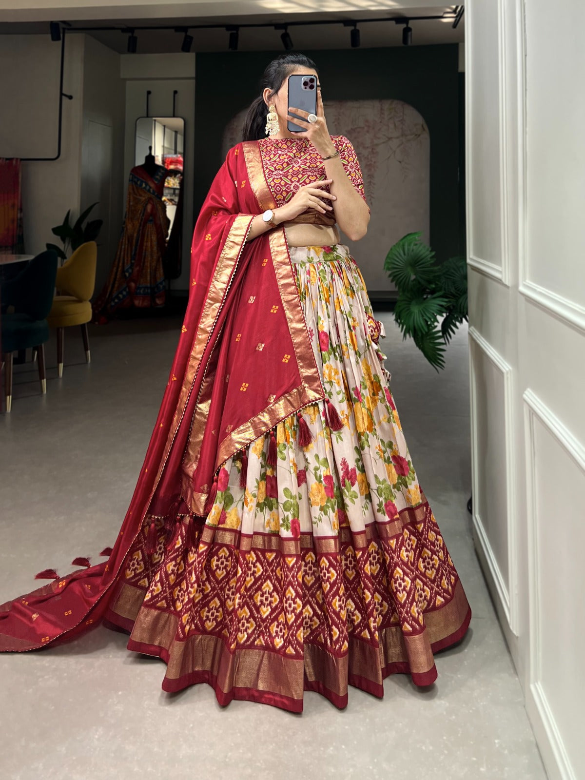 Women's Heavy Silk Floral Digital Print Heavy Silk Lehenga Set – Ready to Wear