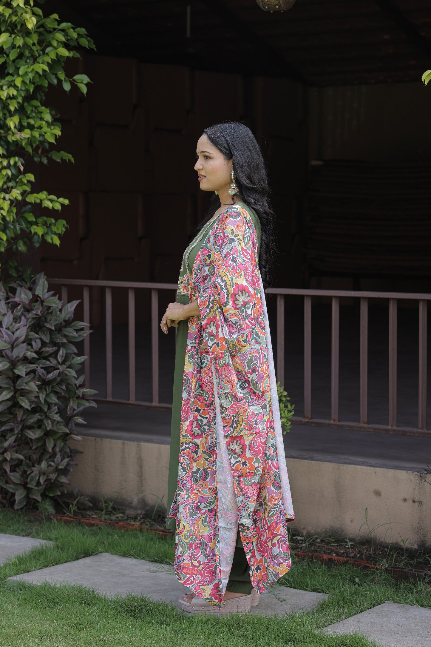 Mehendi Viscose Chanderi Embroidered Kurti Pant Set with French Crepe Dupatta
