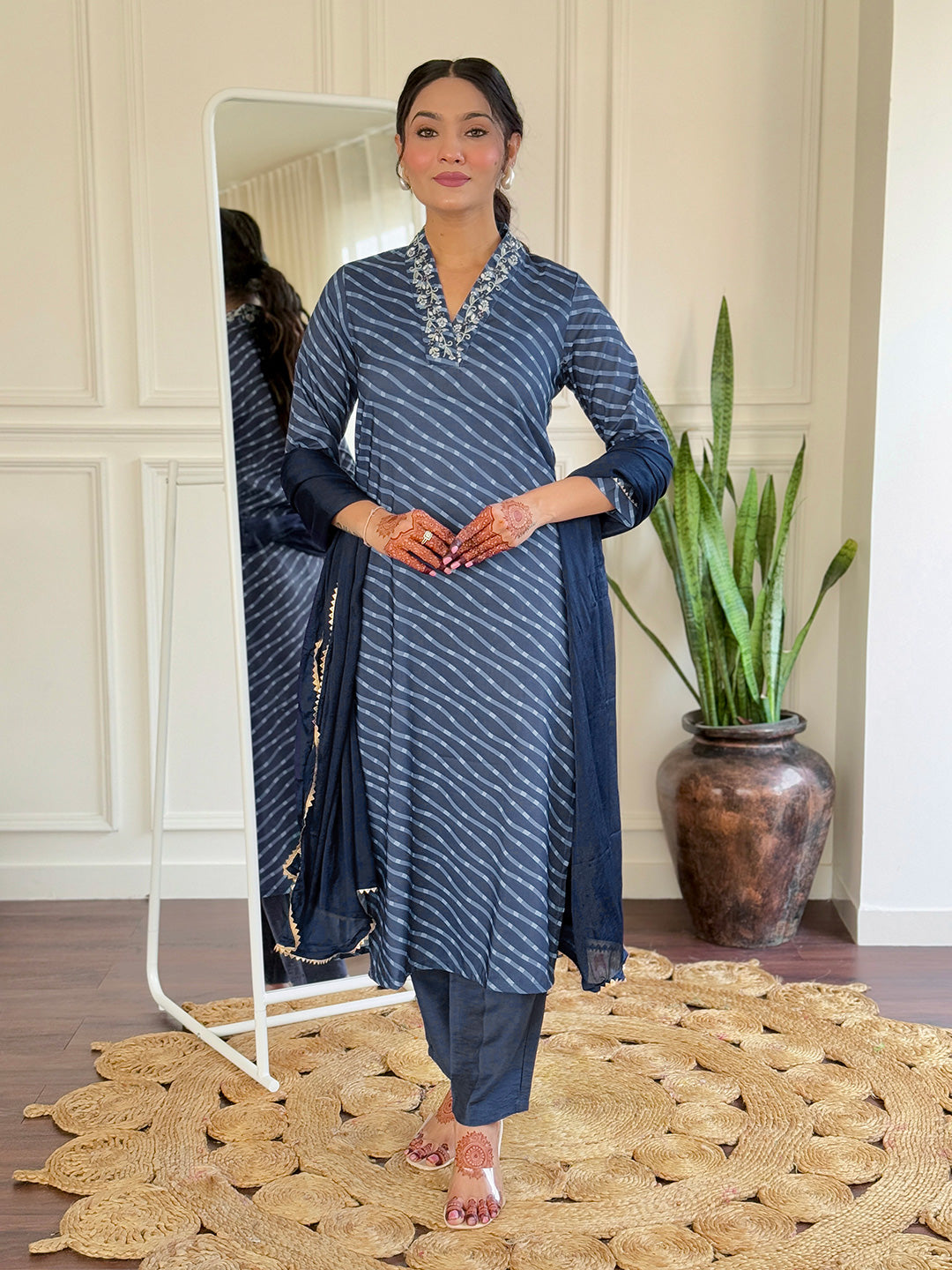 Traditional Muslin Kurta Pant Set with Flowing Dupatta