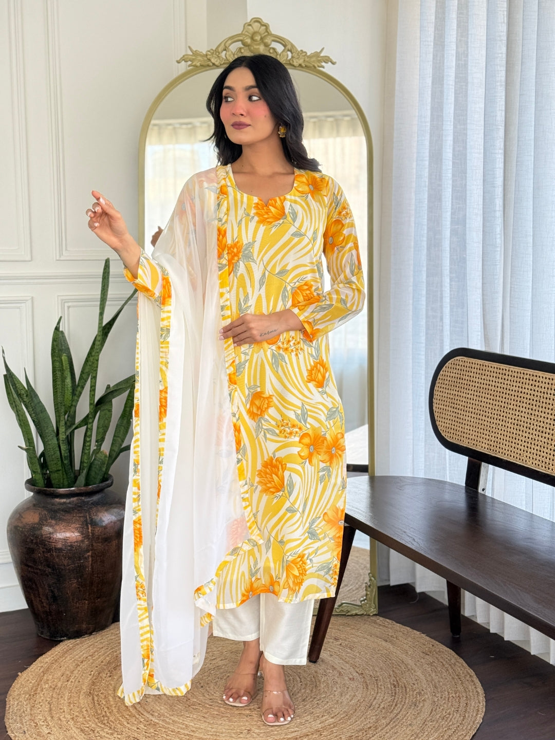 All-Over Print Chanderi Kurti Set – 3-Piece Suit for Casual Fashion