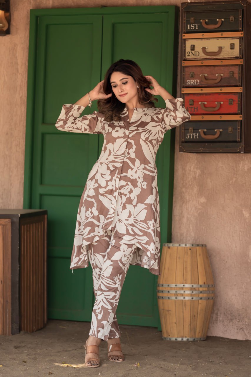 Elegant Straight-Fit BSY Chinon Co-ord Set – Kurti & Pant