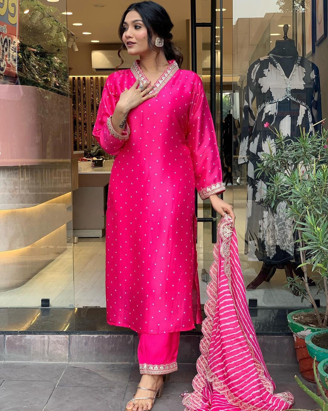 Elegant Chanderi Kurti Set with Embroidered Muslin Dupatta and Matching Pant – Full Sleeve Ethnic Wear for Women