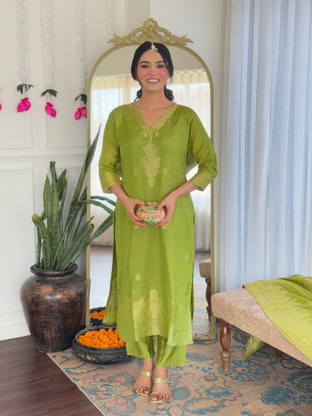 Viscose Jacquard Embroidered Kurti Set with PV Chanderi Pant & Jacquard Dupatta – Ready to Wear | Casual & Stylish