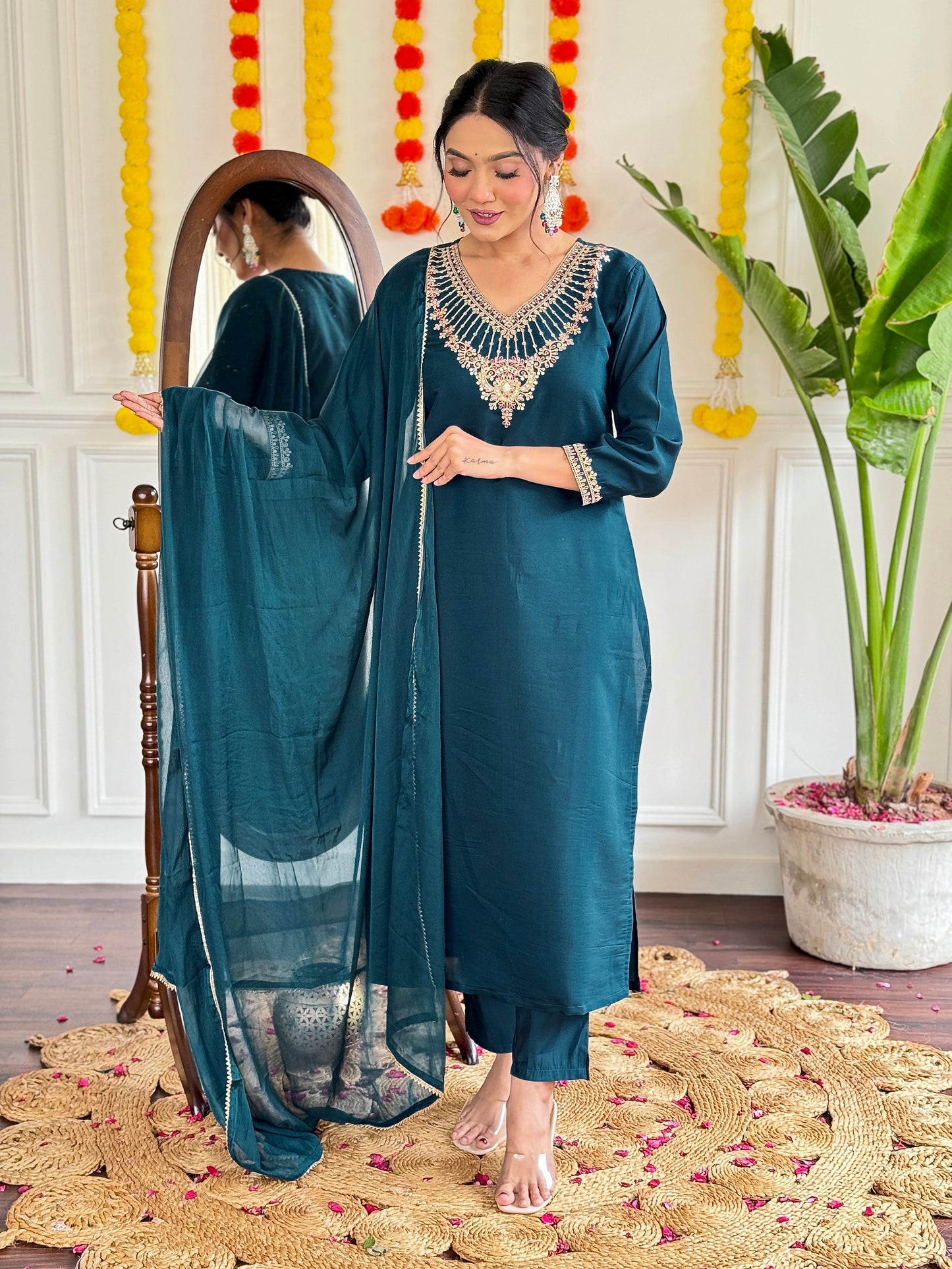 Women’s Viscose Chanderi Kurti Set with Embroidered Jacquard Dupatta & Pant – 3/4 Sleeves, Designer V Neck, Knee Length