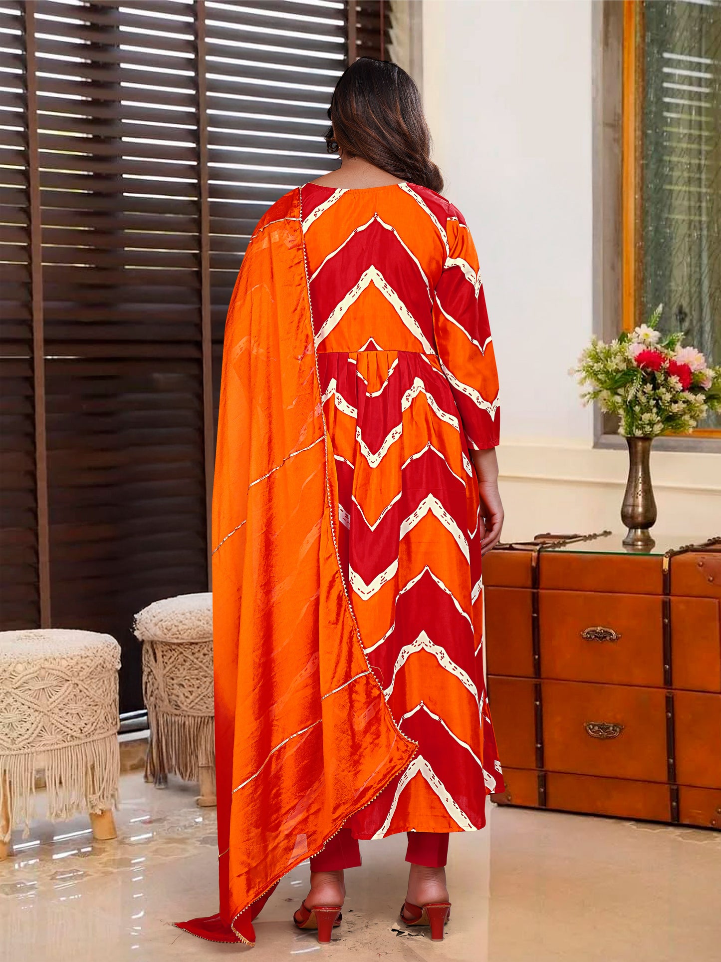 Elegant Embroidered Muslin & Chanderi Suit Set with Chinon Dupatta – Festive Ready Look
