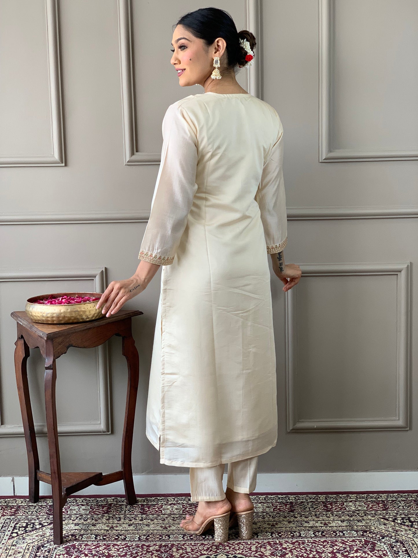 Women’s Viscose Chanderi Kurti Set with Embroidered Nylon Taby Dupatta & Pant – Designer Round Neck, Knee Length