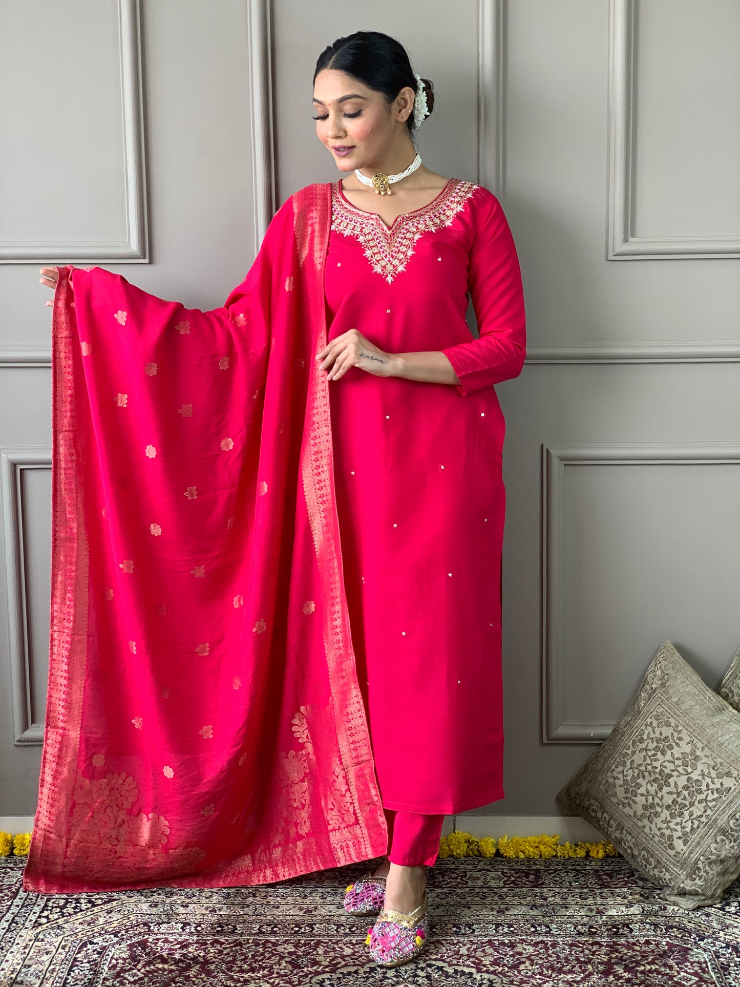 Elegant Ethnic Wear Embroidered Viscose Chanderi Suit Set with Rich Jacquard Dupatta – 3-Piece
