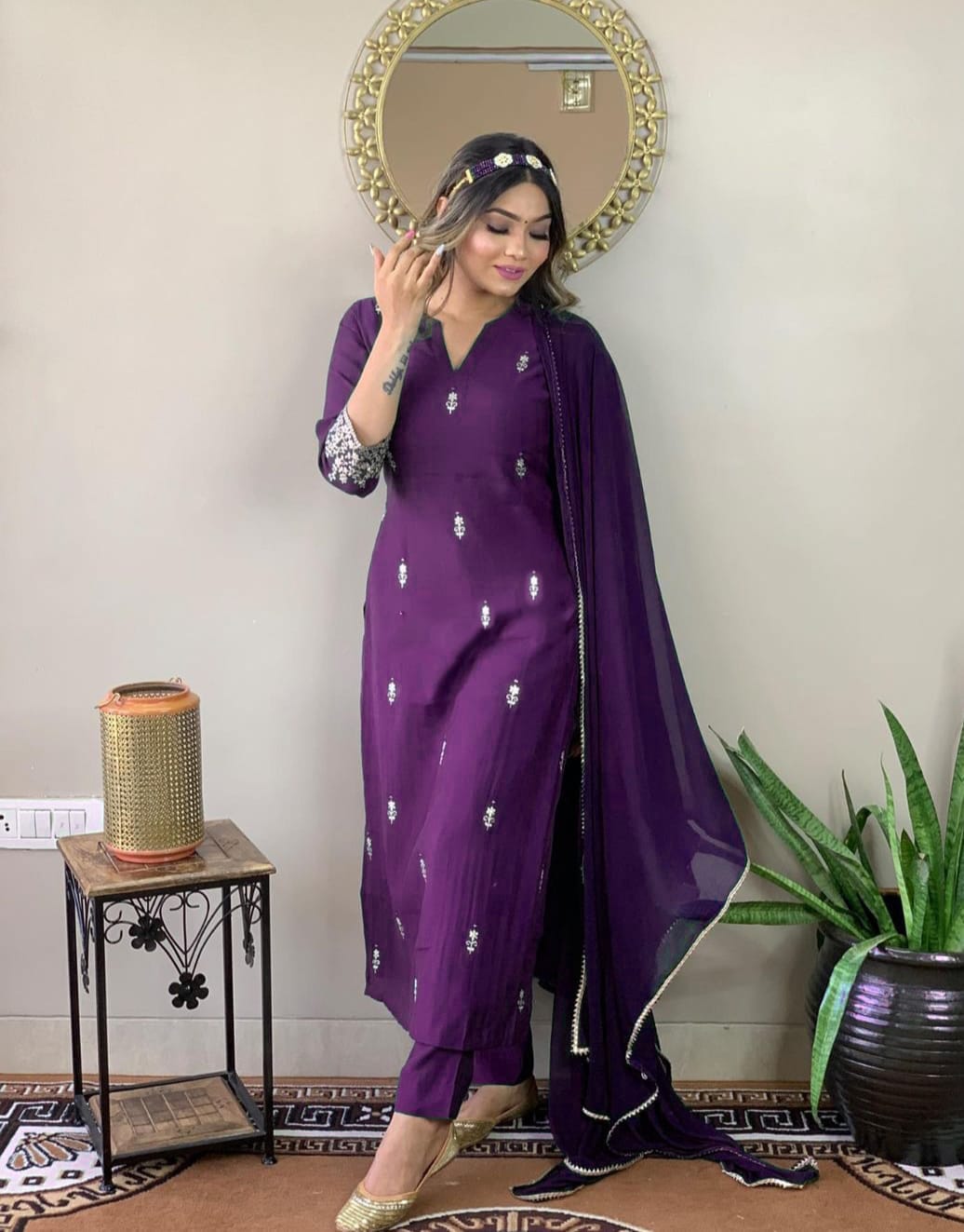 Chic Rayon Slub Kurti Set with Embroidered Pure Chinon Dupatta & Pant – Designer V Neck Knee-Length Style