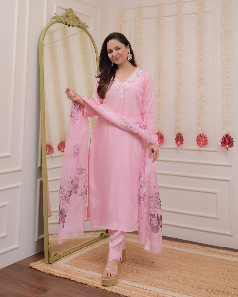 Women's Viscose Chanderi Embroidered Kurti with Pant & Taby Dupatta | Elegant Readymade Ethnic Suit Set | 3-Piece Set for Casual, Festive & Semi-Formal Wear