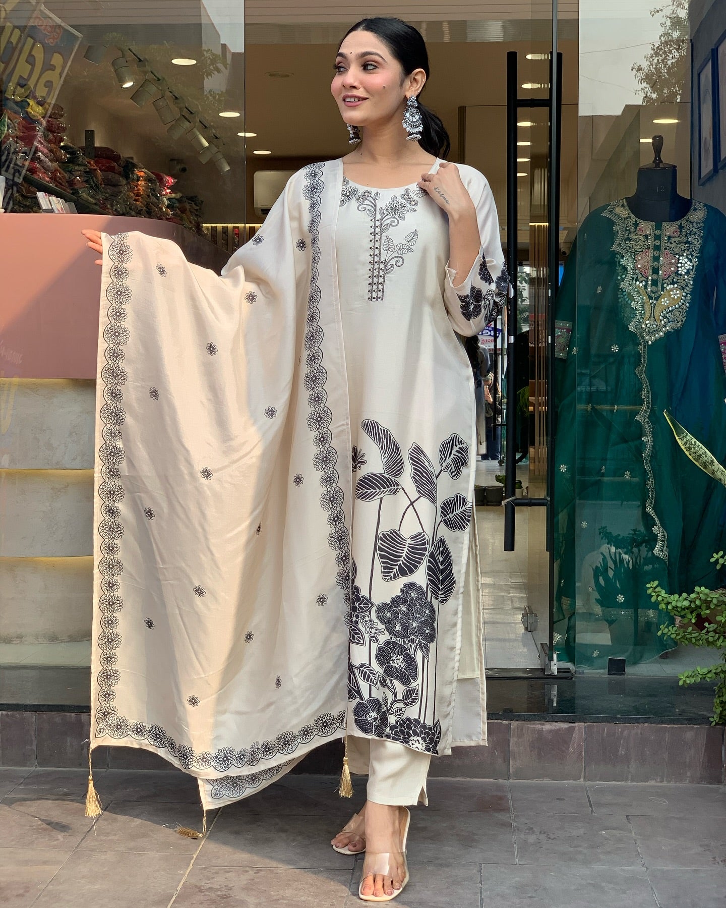 New Style Chinnon Silk Kurti Set with Gadhwal Bottom & Elegant Dupatta