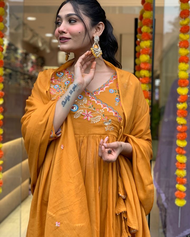 Graceful  Embroidered Viscose Chanderi Suit Set with Matching Chanderi Dupatta – 3-Piece Ensemble