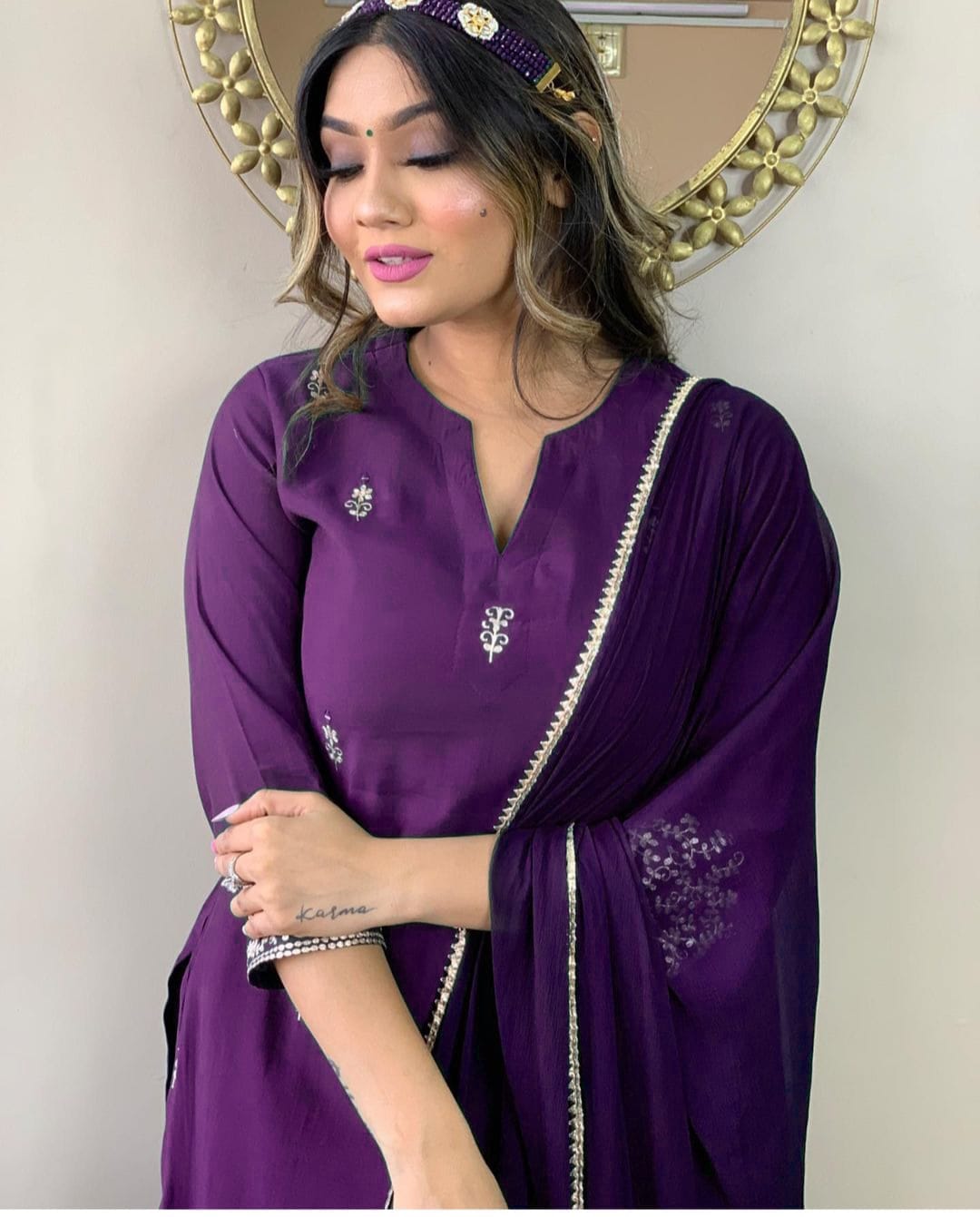 Chic Rayon Slub Kurti Set with Embroidered Pure Chinon Dupatta & Pant – Designer V Neck Knee-Length Style
