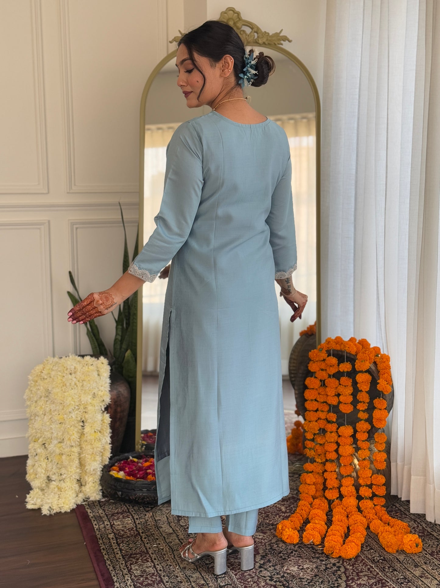 Latest Roman Silk Suit Set with Organza Jacquard Butti Dupatta – Elegant 3-Piece Ethnic Ensemble
